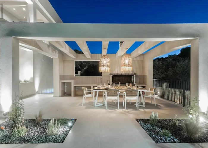 Eran Luxury Villa With Private Pool & Sea Views, By Zantewize