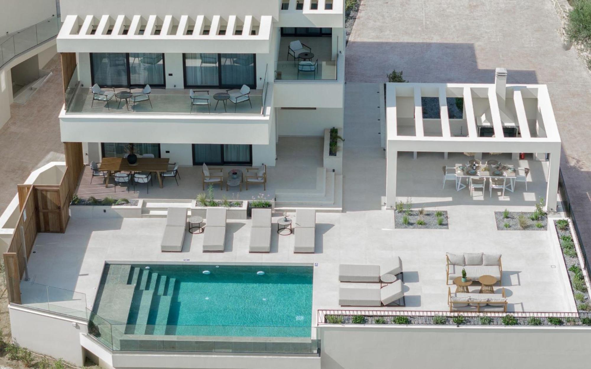 Eran Luxury With Private Pool & Sea Views, By Zantewize *