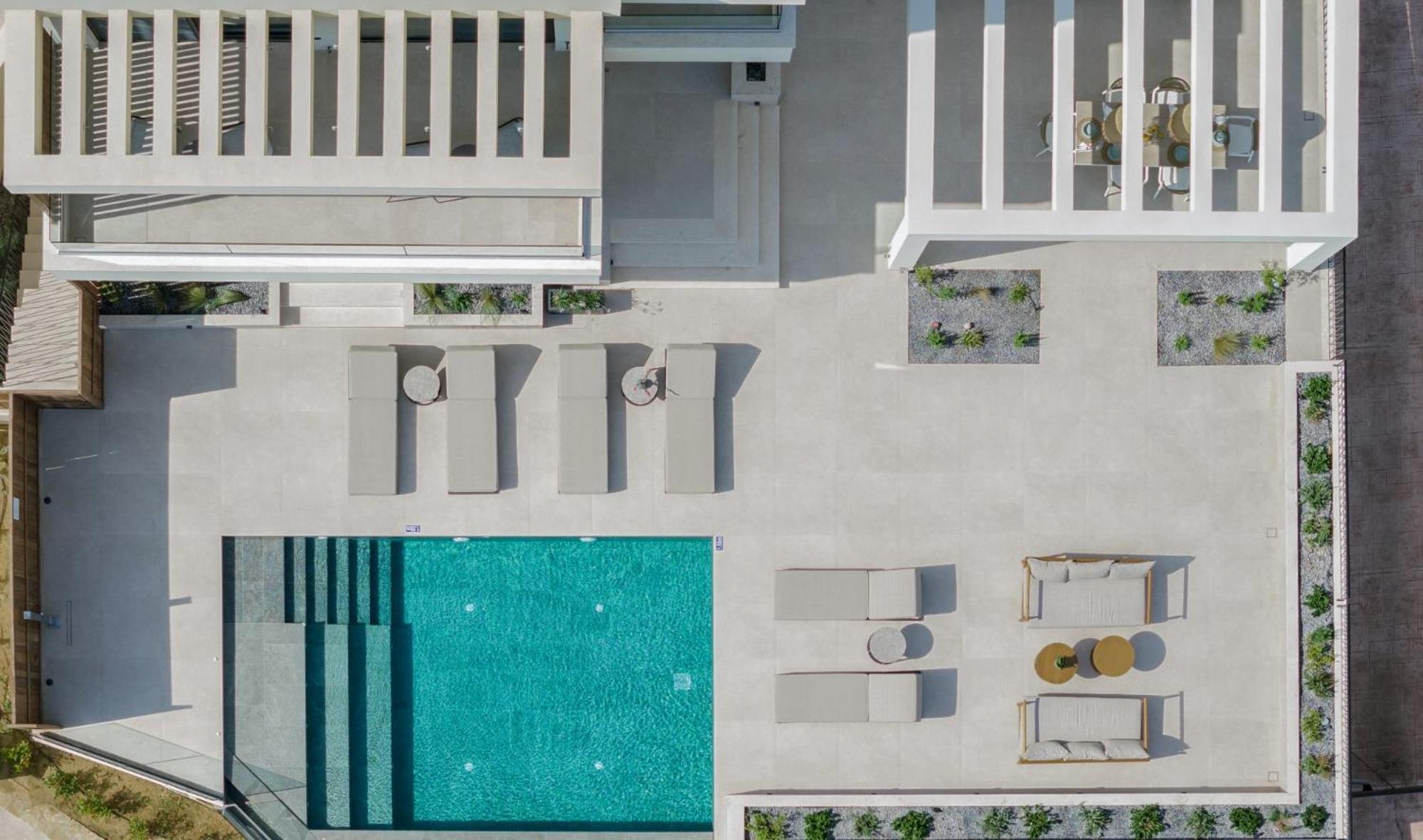 Eran Luxury With Private Pool & Sea Views, By Zantewize Villa