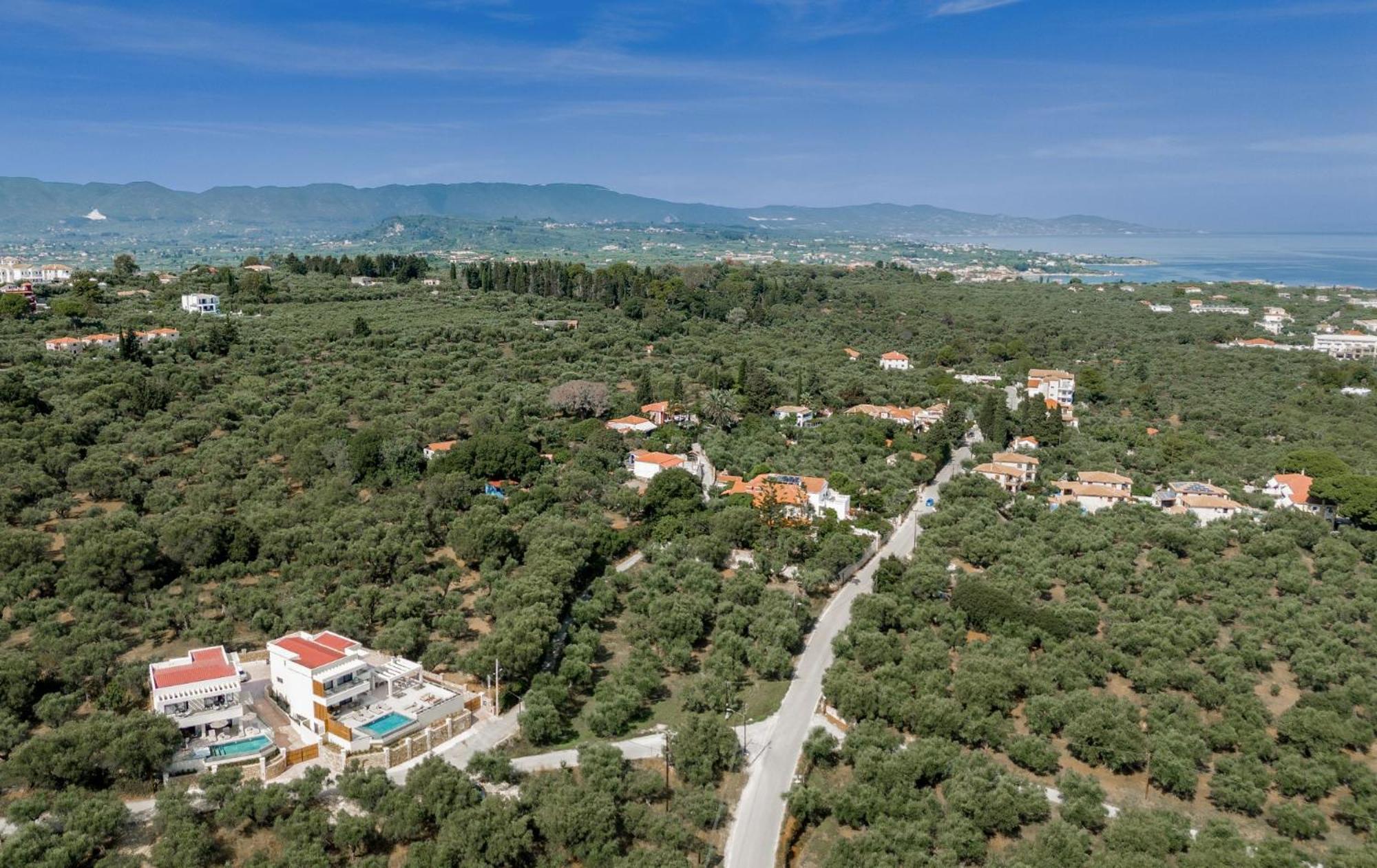 Eran Luxury With Private Pool & Sea Views, By Zantewize Villa